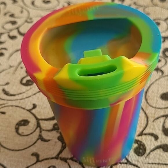 Sili Pint Colorful Swirl Tumbler with Lid - Picture 2 of 8
